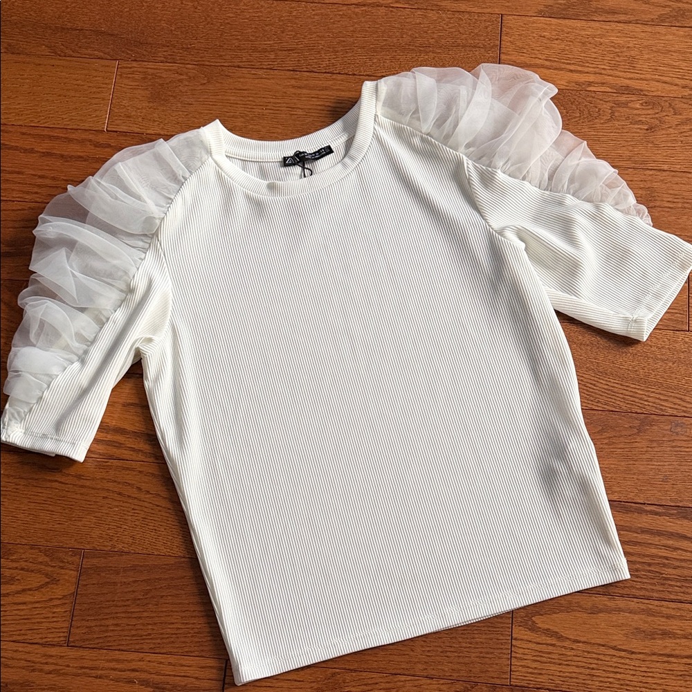 Zara White Puff Sleeve Ribbed Top